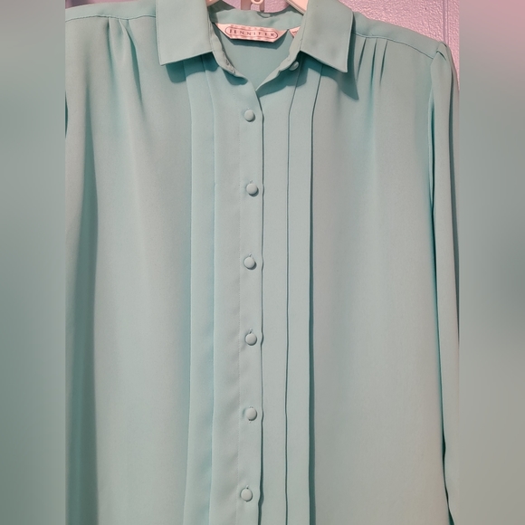 Jennifer size 12 seafoam blue long sleeve front button blouse pleated front - Picture 5 of 6